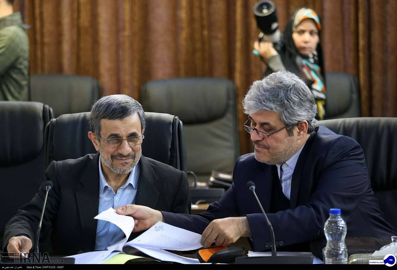 غلامرضا تاجگردون: احمدی نژاد گفت “مملکتی که با یک سخنرانی بهم می ریزه، بزار بریزه”