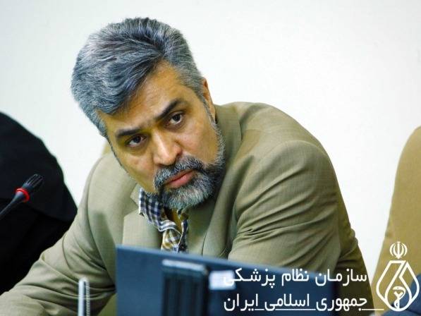 دکتر حسین کرمانپور: آنفلوآنزای شایع از قوی ترین نوع حمله‌های ویروس ها به انسان است/ آنفلوآنزای فعلی با عوارض تب بالا، سرفه های مکرر و بدن درد های شدید و عوارض گوارشی ظاهر می شود/ در مناطقی که دسترسی به پزشک و درمانگاه کم بوده آمار ابتلا به آنفلوآنزا و مرگ میر ناشی از آن بیشتر بوده است