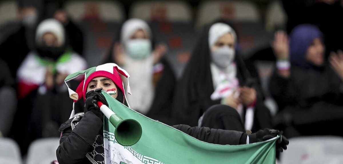 ایران و طالبان اجازه حضور زنان در ورزشگاه را نمی دهند