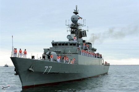فرمانده نیروی دریایی ارتش: بزودی، ناوشکن دماوند به آب انداخته خواهد شد