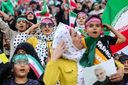 واکنش نماینده انقلابی مجلس به انتقادها از زمان برگزاری جشن «سلام فرمانده»/ یزدی خواه: انتقادها به زمان برگزاری این جشن قابل اغماض است