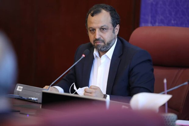 وزیر اقتصاد به شورای عالی جامعه مدرسین حوزه علمیه قم درباره اصلاح قیمت ها توضیح داد