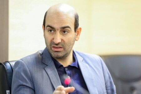 ابوالفضل ابوترابی: قانون اساسی می‌گوید مملکت ما باید دو پارلمانی شود