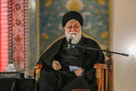 امام جمعه مشهد: پرداخت مالیات در دوره سلطنت حرام بود اما در جمهوری اسلامی حلال است/ پرداخت نکردن مالیات به دولت دزدی است