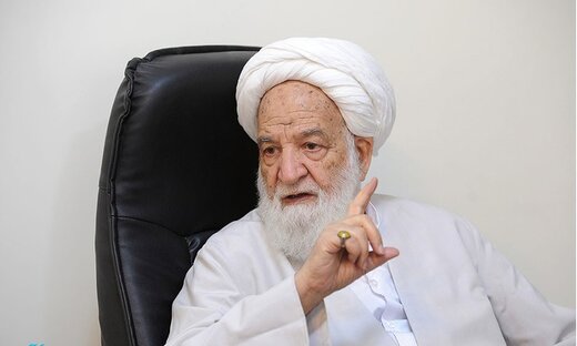 آیت الله مسعودی خمینی: برخی مردان آرایش زنانه می‌کنند/ خانم‌های چادری با آرایش غلیظ در جامعه خودنمایی نکنند