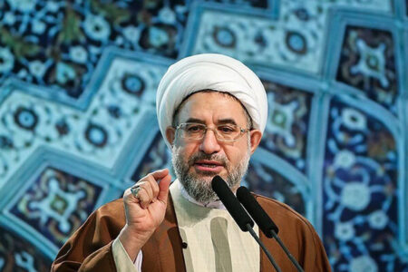عضو خبرگان: سگ‌گردانی، جنگ با هویت ملی است