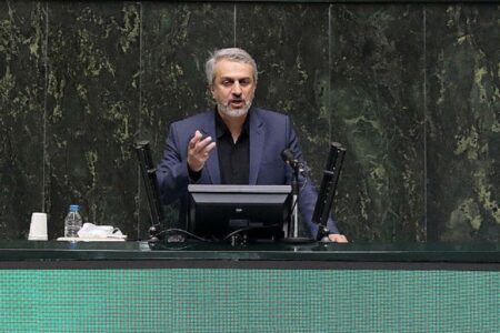 نماینده مجلس: رئیسی چه قبول کند چه قبول نکند وزیر صمت دولت‌اش مرتکب جرم شده است
