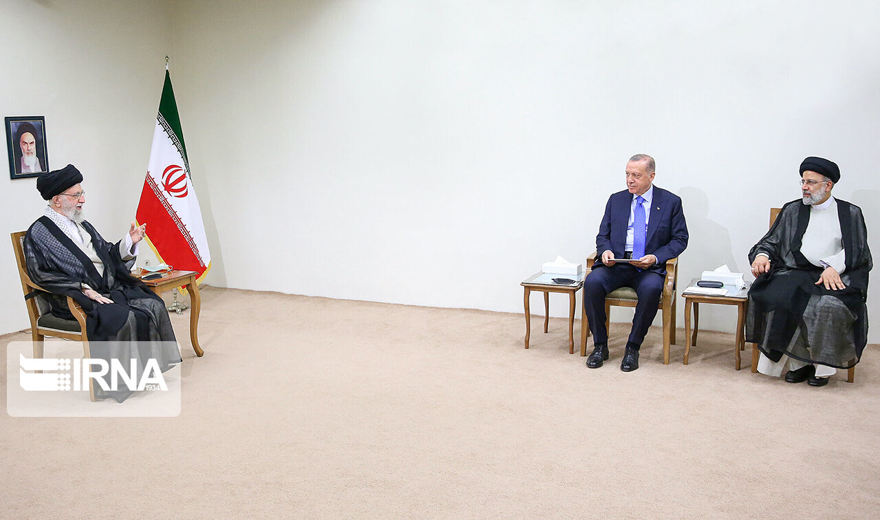 آیت‌الله خامنه‌ای در دیدار با اردوغان: از بازگشت قره‌باغ به آذربایجان خوشحال هستیم
