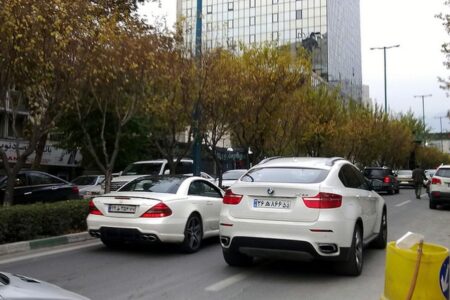 اجاره خودرو برای دور دور در خیابان‌های تهران