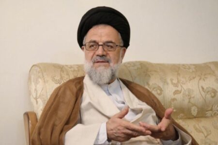 انتقاد شدید دادستان سابق انقلاب از ماموران گشت ارشاد/ آیت الله موسوی تبریزی: کتک زدن، توهین و بازداشت زنان هم گناه دارَد، هم معصیت!
