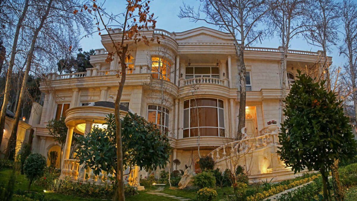 چه کسانی مالکان خانه‌های متری ۴۰۰ میلیون تومانی در تهران هستند؟