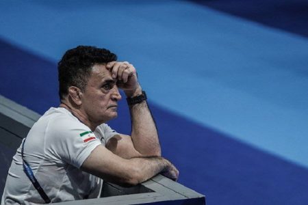 قهرمان پیشین تیم ملی کشتی: «محمد بنا» نسل کشتی فرنگی را نابود کرد
