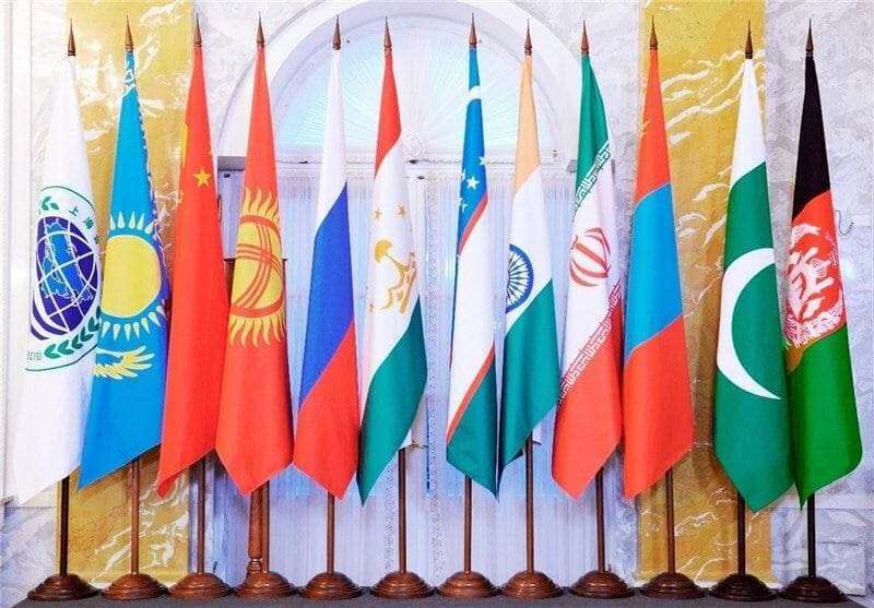 سفیر پیشین ایران در تاجیکستان: تبلیغات دولت برای پیمان شانگهای، فقط نمایش است / هیچ سود اقتصادی برای ایران ندارد