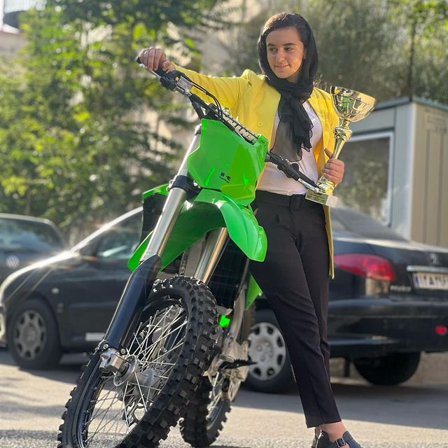 تاریخ سازی دختر ۱۵ ساله موتورسوار ایرانی؛ هستی رضایی در جمع ۲۰ موتورسوار برتر دنیا