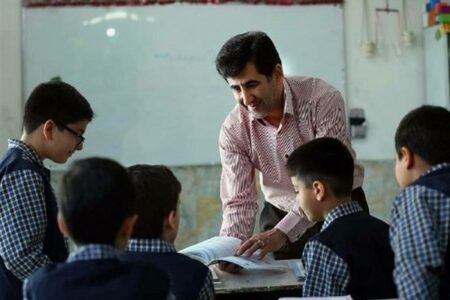 رئیس کمیسیون آموزش مجلس: میانگین معدل دانش آموزان کشور ۱۱ و نیم است