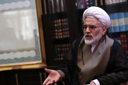 عبدالله نوری در بیانیه‌ای با تاکید بر وحدت بر سر ایران: سیاست‌گذاری‌های نادرست کشور را از مدار توسعه خارج کرد
