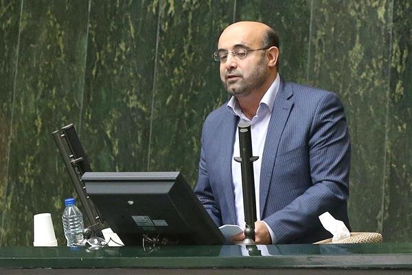 نماینده مجلس: ایران در جهان تنها کشوری است که مستقل و عزتمند در مقابل دشمنانش می‌ایستد