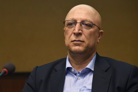 وزیر علوم: قرار شد در هر دانشگاه یک نماینده ستاد کل نیروهای مسلح حاضر باشد تا قراردادهای مربوط به امریه سربازی را پیگیری کند