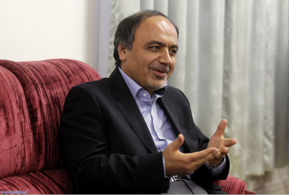 حمید ابوطالبی: اگر دوباره در چاه فصل هفتم منشور افتادیم، دیگر نمی توانیم از آن خارج شویم/ این سیاستِ خارجی دولت رئیسی راه به بیراهه دارد