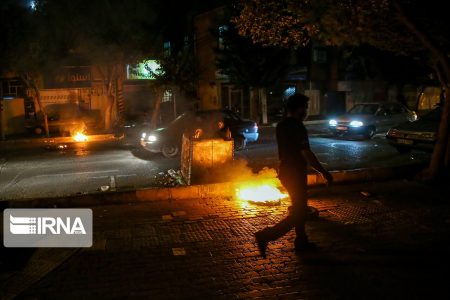 ادعای عجیب روزنامه دولت درباره اعتراضات چهل روزگذشته/ روزنامه ایران: تا امروز هیچ معترضی کُشته نشده است!