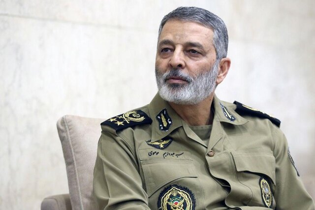 هشدار جدی فرمانده کل ارتش به رژیم صهیونیستی: تعرضی علیه جمهوری اسلامی صورت گیرد پاسخ پشیمان کننده می‌دهیم