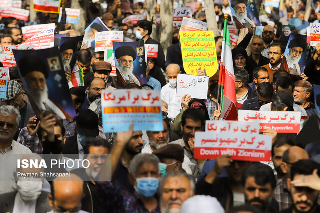 راهپیمایی مردمی بعد از نمازجمعه در سراسر کشور در اعتراض به حمله تروریستی در شاهچراغ