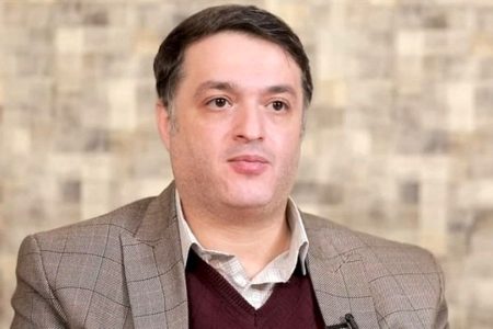 قوچانی: بستن اینترنت ممکن است اعتراضات را جدی‌تر کند/صداوسیما ۳۵ هزار کارمند دارد اما در مقابل شبکه ای که یک ساختمان چهار طبقه دارد بازی را می‌بازد