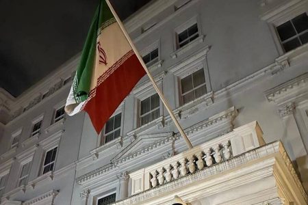 نایب رئیس کمیسیون امنیت ملی مدعی شد: مهاجمان به سفارتخانه‌های ایران مستقیما با عوامل بیگانه در ارتباط هستند
