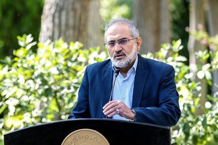 معاون رئیسی: امیدوارم وزیر بهداشت استیضاح نشود/ از ابتدای دولت سیزدهم حداقل ۱۰ مورد امضا برای استیضاح در مجلس جمع آوری شده است