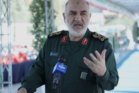 فرمانده کل سپاه: دشمن سال گذشته به قائمه نظام حمله کرده بود/  قائمه نظام «رهبری» هستند