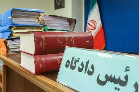 روزنامه اطلاعات: چرا قوه قضائیه متن احکام اعدام های اخیر را منتشر نمی کند؟