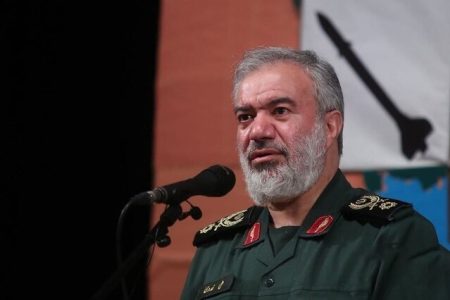 جانشین فرمانده سپاه: اگر بازیکنان تیم ملی فوتبال غیرت ایرانی‌شان را به کار گیرند پیروز می شوند/ ان‌شاءالله آمریکایی‌ها فردا صبح می‌گویند «له شدیم»