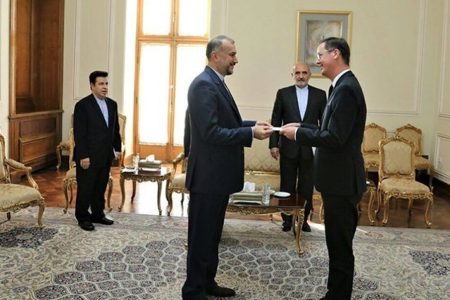 سفیر جدید فرانسه در تهران ماموریت خود را آغاز کرد