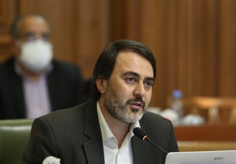 عضو شورای شهر تهران: در صورت پیروزی ایران برابر آمریکا دولت روز چهارشنبه را تعطیل کند!
