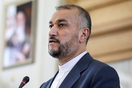 وزیر امور خارجه: احتمال خروج ایران از NPT در صورت اصلاح نشدن موضع اروپا
