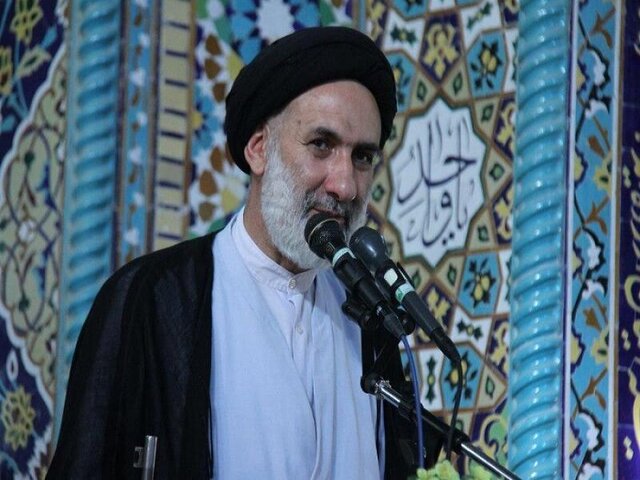 امام جمعه شهرکرد: شبانه‌روز در حال امتحان الهی هستیم که یکی پس از دیگری به سراغ ما می‌آید