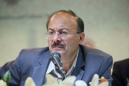 عبدالکریمی استاد فلسفه: ما باید جوانانی که کف خیابان حضور دارند را به منزله فرشته‌های نجات قلمداد کنیم