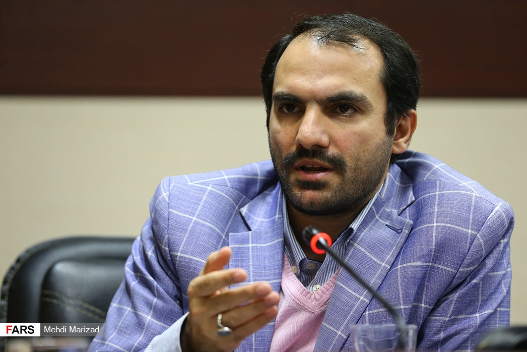 روزنامه همشهری خواستار بازداشت علی دایی، پروانه سلحشوری و الناز شاکردوست شد