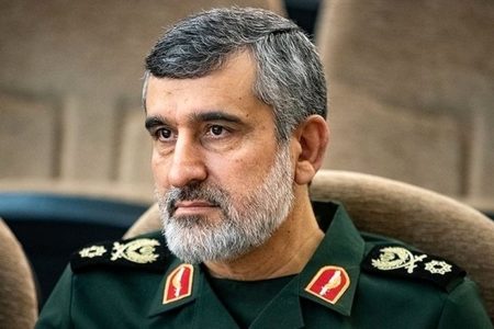 سردار حاجی زاده: می‌توانیم سپر دفاع موشکی دشمنان‌مان را تا چندین دهه از کار بیاندازیم