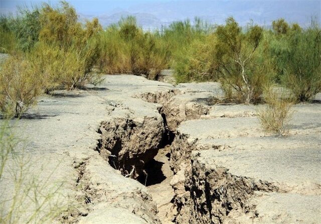 سازمان منابع طبیعی: در حال حاضر ۳۰ سانتی‌متر فرونشست خاک در سال داریم / ۴۷۰ دشت در مرحله بحرانی قرار دارند