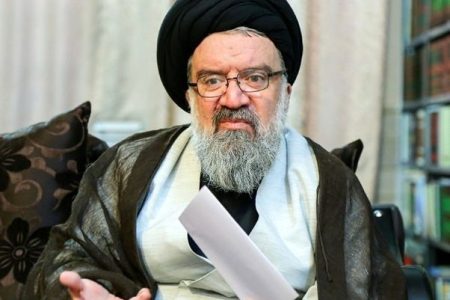 احمد خاتمی: آمریکایی‌ها بودجه براندازی جمهوری اسلامی را دو برابر کرده‌اند؛ به اندازه کل بودجه سالانه ایران