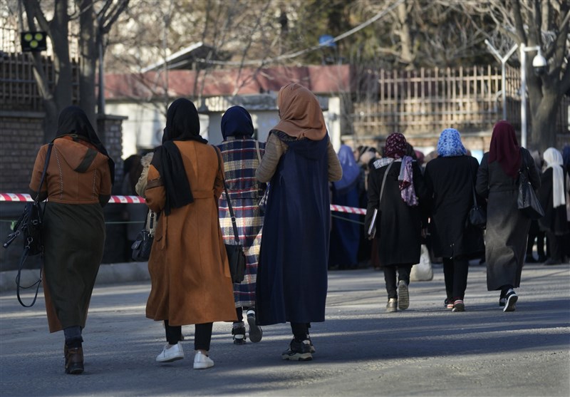 طالبان: اگر بمب اتمی هم بر سر ما بیندازند منع آموزش زنان را لــغو نمی‌کنیم