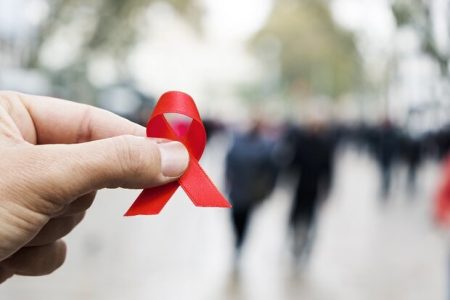 کاهش سن متوسط ابتلا به ایدز در کشور به ۲۵ سال