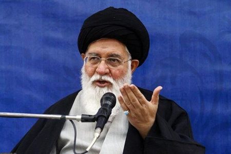 علم الهدی: کارگران در زندگی و معیشت خود درمانده‌تر از قبل هستند