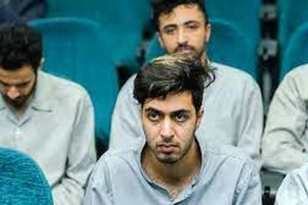 پدر محمدمهدی کرمی متهم محکوم به اعدام/پسرم قهرمان کاراته است؛ یک پسر معلول هم دارم/ با دستفروشی دستمال کاغذی امرار معاش می‌کنم