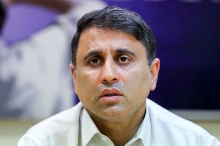 نماینده چابهار در مجلس: محمدجواد لاریجانی با سفارتخانه‌های خارجی ارتباط داشته / امیدوارم در دام انگلیس نیفتد