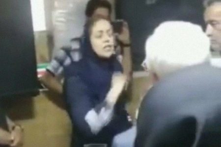 پرستار معترض اخراجی از ایران رفت