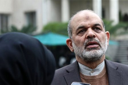 اخبار ضدونقیض از اصفهان/ وزیر کشور حمله ریزپرنده به تاسیسات اصفهان را تایید نکرد