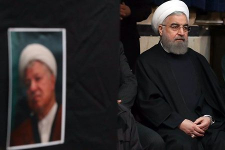 محسن هاشمی: روحانی پس از دریافت گزارش فوت «آیت‌الله هاشمی» پی‌نوشت کرد«قانع» نشدم
