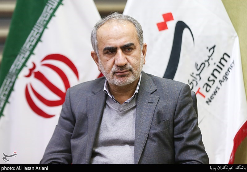 فروش نفت در بودجه سال آینده روزی یک میلیون و ۴۰۰ هزار بشکه در نظر گرفته شده/ پرداخت یارانه‌ها در سال آینده هم ادامه خواهد داشت، اما شاید در قالب کالابرگ داده شود